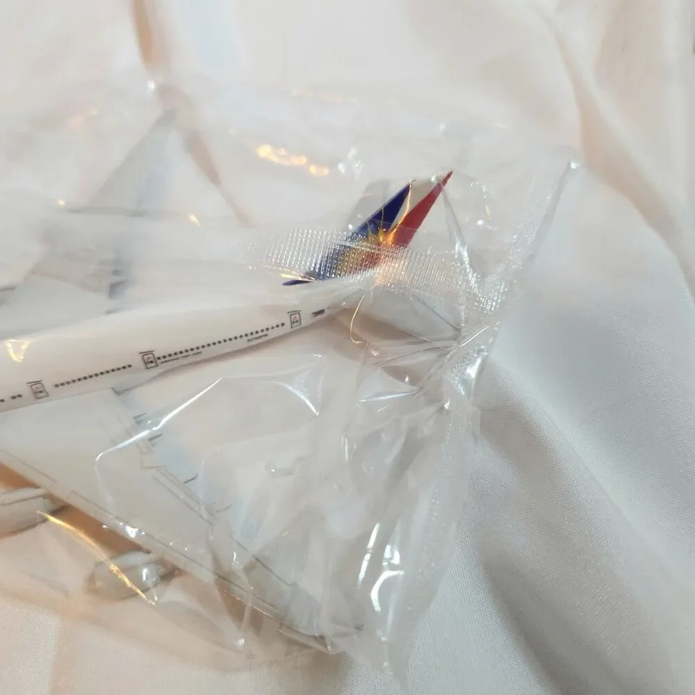 Tang Dynasty Philippine Airlines Boeing 747-400 1:400 Diecast Model 16cm Stand